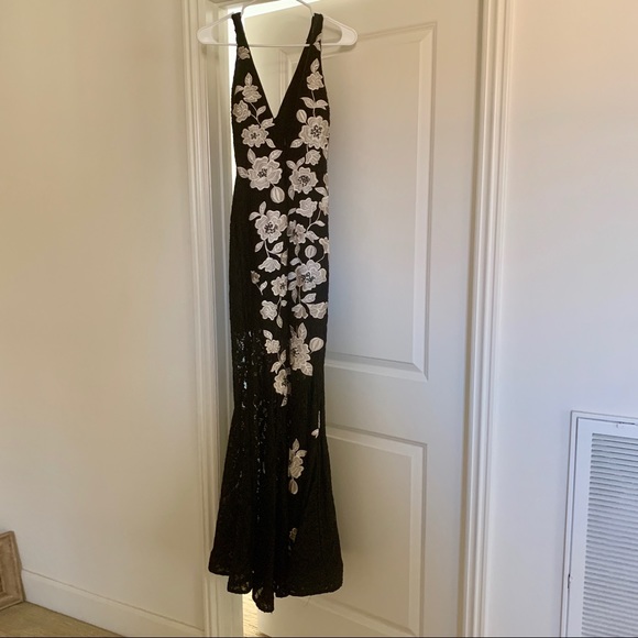 Avery G Long Dress - Picture 3 of 6